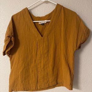 Universal linen shirt